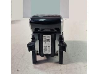 bontott MERCEDES-BENZ GLE Multimédia Vezérlő