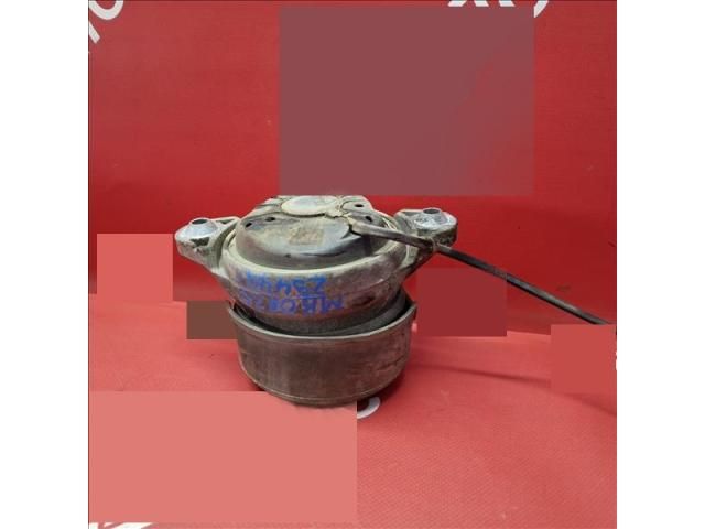 bontott MERCEDES-BENZ GLK-CLASS Motor Tartó Bak (Fém)