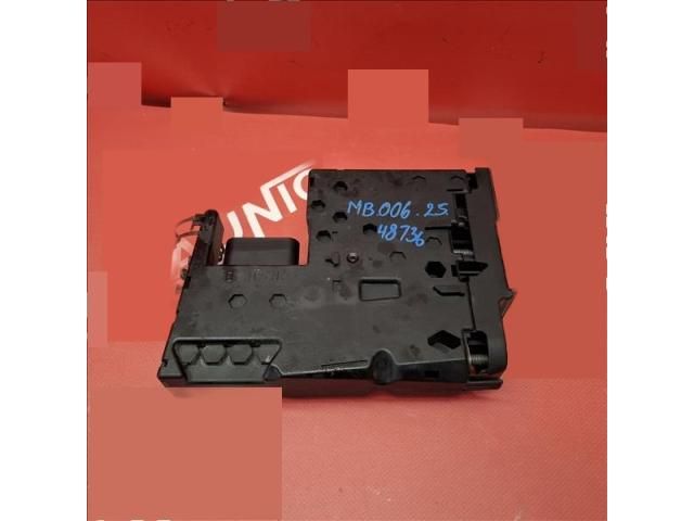 bontott MERCEDES-BENZ GLK-CLASS Akkumulátor Vezérlő Panel