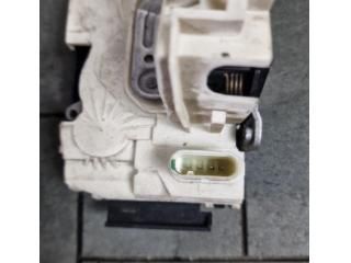 bontott MERCEDES-BENZ GLK-CLASS Bal első Ajtózár