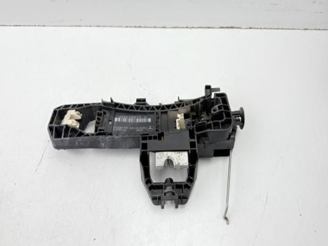 bontott MERCEDES-BENZ GLK-CLASS Bal első Külső Kilincsfészek