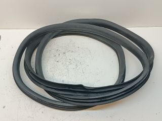 bontott MERCEDES-BENZ GLK-CLASS Bal hátsó Gumikéder