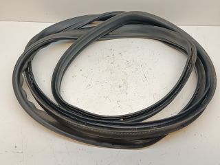 bontott MERCEDES-BENZ GLK-CLASS Csomagtérajtó Gumikéder