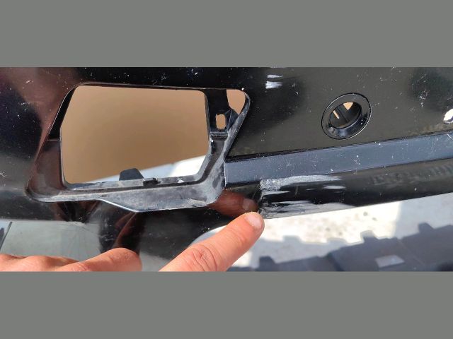 bontott MERCEDES-BENZ GLK-CLASS Első Lökhárító (Üresen)