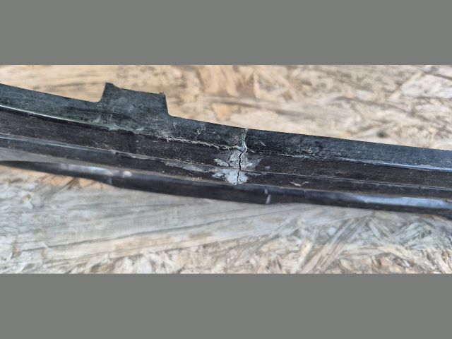 bontott MERCEDES-BENZ GLK-CLASS Első Lökhárító (Üresen)