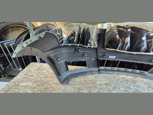 bontott MERCEDES-BENZ GLK-CLASS Első Lökhárító (Üresen)