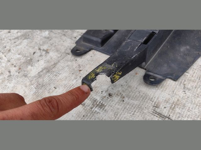 bontott MERCEDES-BENZ GLK-CLASS Hátsó Lökhárító (Üresen)