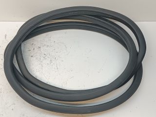 bontott MERCEDES-BENZ GLK-CLASS Jobb első Gumikéder