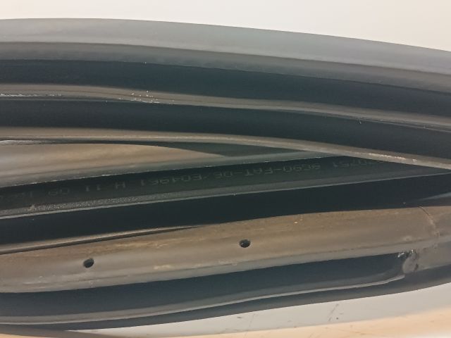 bontott MERCEDES-BENZ GLK-CLASS Jobb első Gumikéder