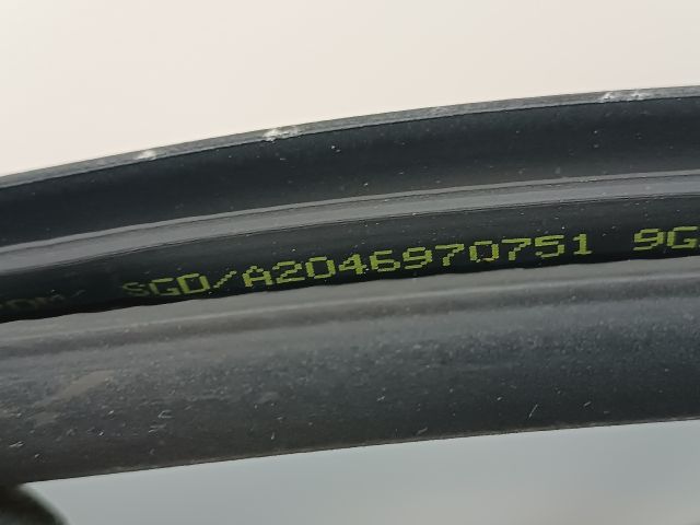 bontott MERCEDES-BENZ GLK-CLASS Jobb első Gumikéder