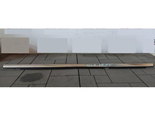 bontott MERCEDES-BENZ GLK-CLASS Jobb első Vízlehúzó Gumicsík