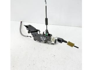 bontott MERCEDES-BENZ GLK-CLASS Jobb első Zsanér