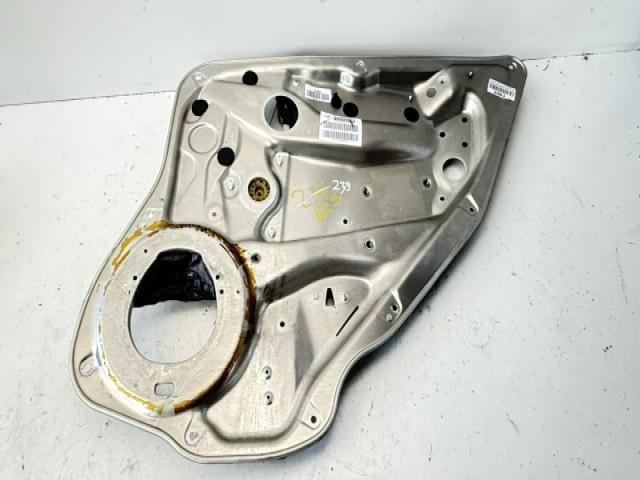 bontott MERCEDES-BENZ GLK-CLASS Jobb hátsó Ablakemelő Szerkezet (Elektromos)