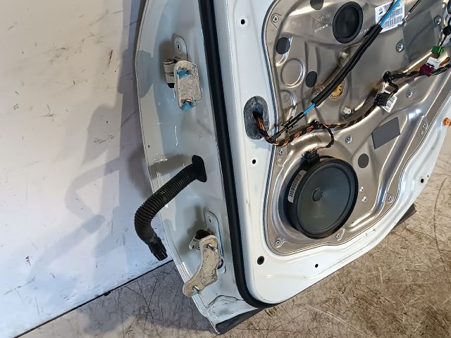 bontott MERCEDES-BENZ GLK-CLASS Jobb hátsó Ajtó (Részeivel)