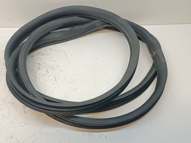 bontott MERCEDES-BENZ GLK-CLASS Jobb hátsó Gumikéder