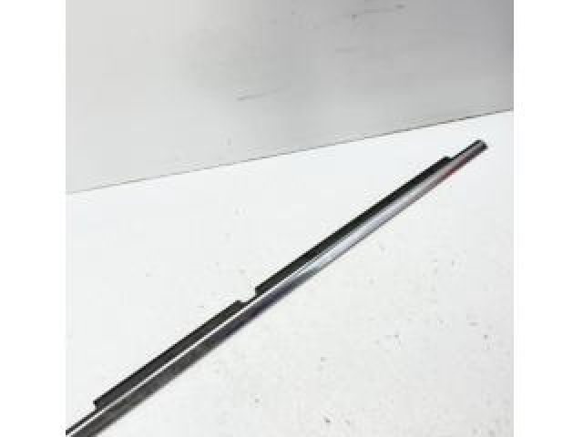 bontott MERCEDES-BENZ GLK-CLASS Jobb hátsó Vízlehúzó Gumicsík