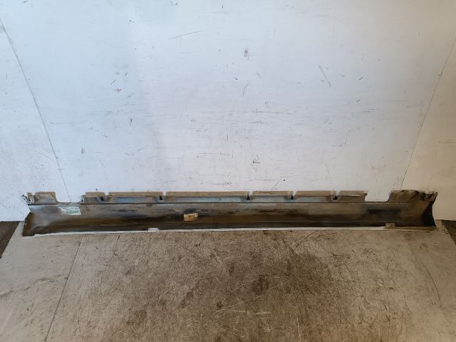 bontott MERCEDES-BENZ GLK-CLASS Jobb Küszöb