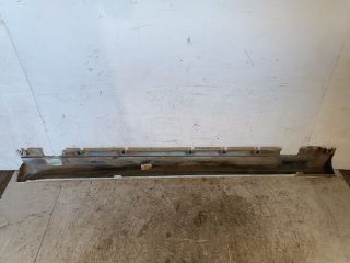 bontott MERCEDES-BENZ GLK-CLASS Jobb Küszöb