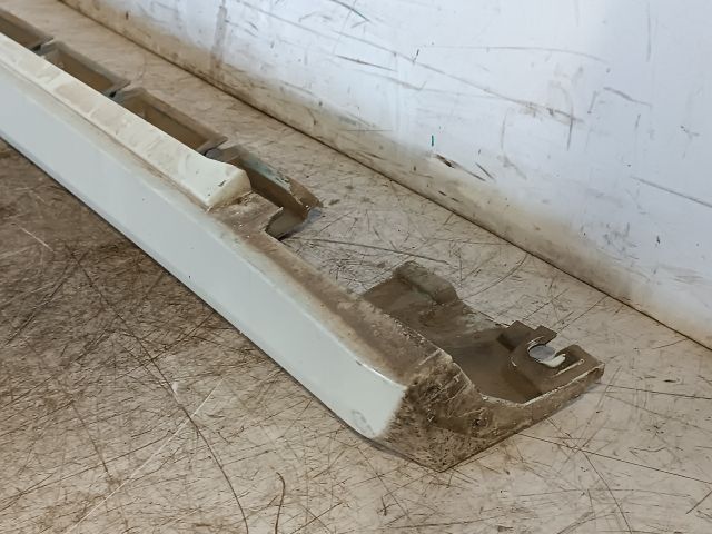 bontott MERCEDES-BENZ GLK-CLASS Jobb Küszöb