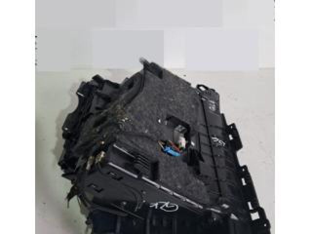 bontott MERCEDES-BENZ GLK-CLASS Kesztyűtartó