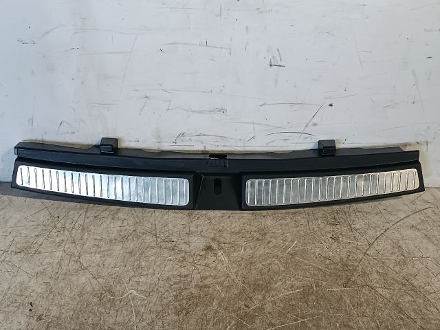 bontott MERCEDES-BENZ GLK-CLASS Küszöb Burkolat