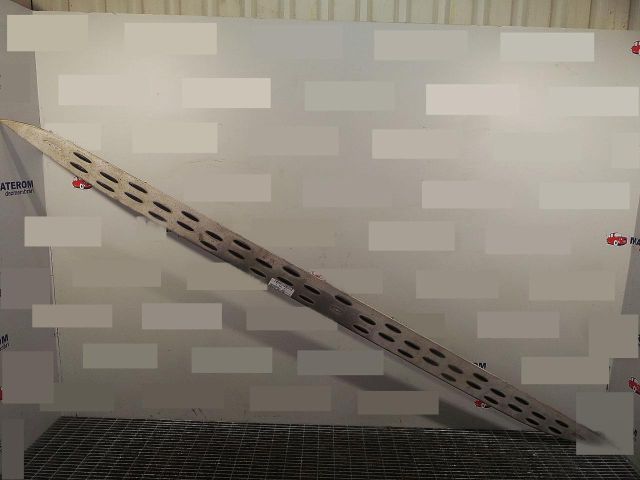 bontott MERCEDES-BENZ GLS Bal első Küszöb Díszléc