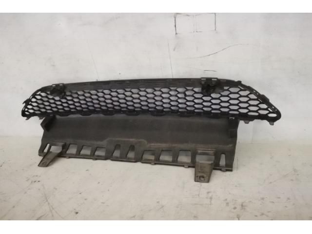 bontott MERCEDES-BENZ GLS Első Lökhárító Alsó Középső Díszrács