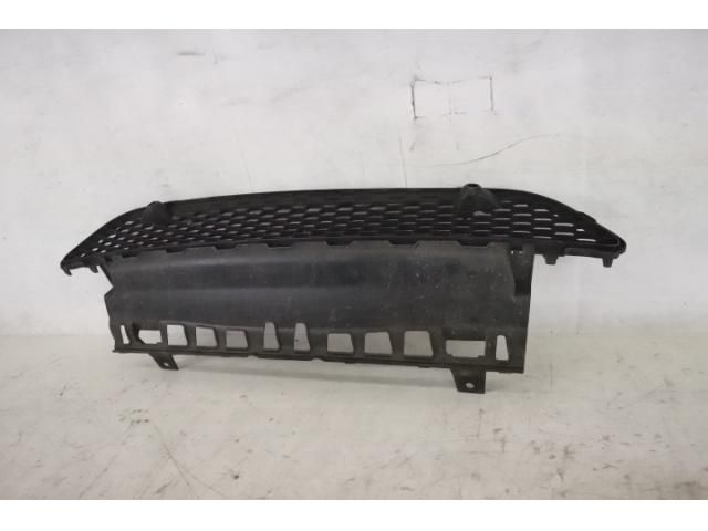 bontott MERCEDES-BENZ GLS Első Lökhárító Alsó Középső Díszrács