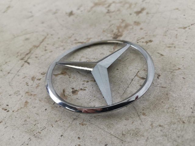 bontott MERCEDES-BENZ GLS Hátsó Embléma