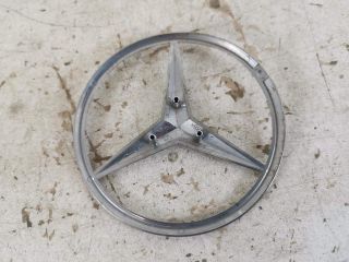 bontott MERCEDES-BENZ GLS Hátsó Embléma