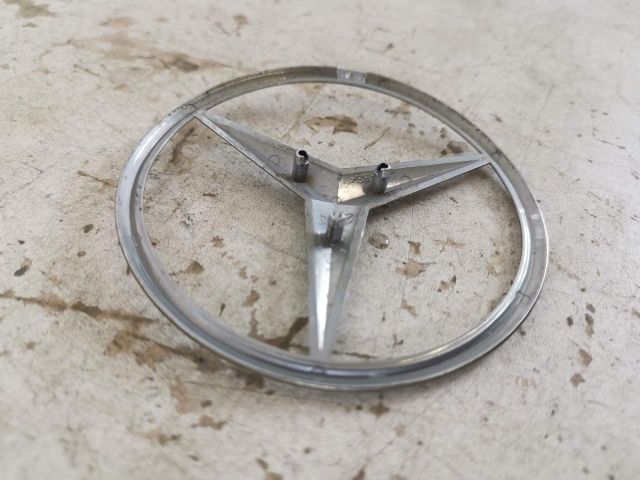 bontott MERCEDES-BENZ GLS Hátsó Embléma