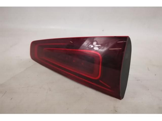 bontott MERCEDES-BENZ GLS Hátsó Lámpa Középső