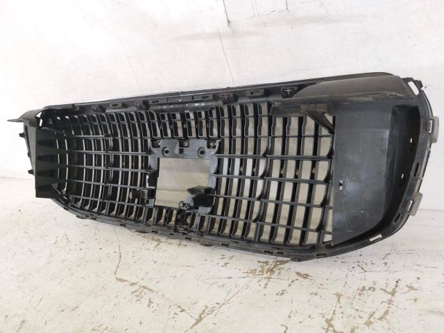 bontott MERCEDES-BENZ GLS Hűtőrács