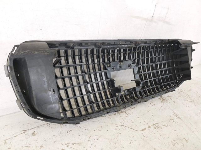 bontott MERCEDES-BENZ GLS Hűtőrács