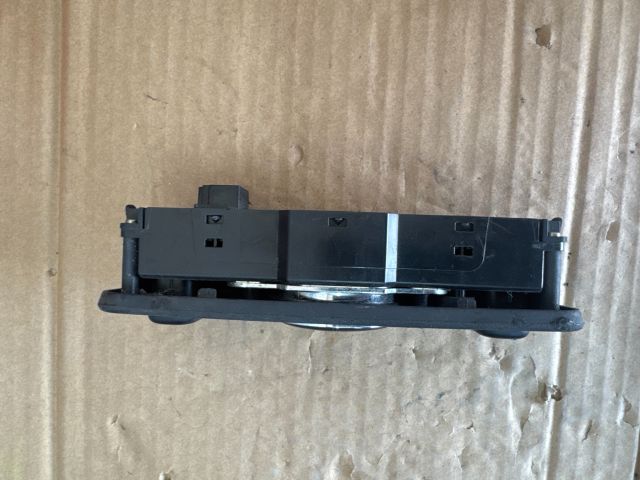 bontott MERCEDES-BENZ M-CLASS Ablakemelő Kapcsoló (Pozíciófüggetlen)