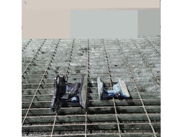 bontott MERCEDES-BENZ M-CLASS Ajtó Zsanér (Pozíciófüggetlen)