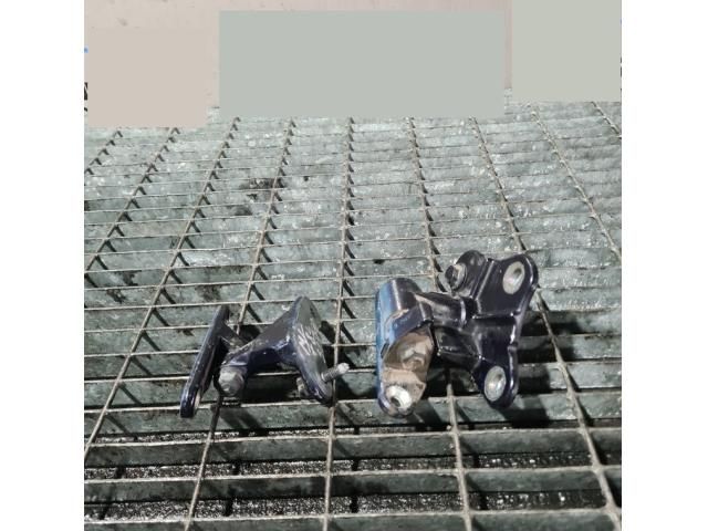 bontott MERCEDES-BENZ M-CLASS Ajtó Zsanér (Pozíciófüggetlen)