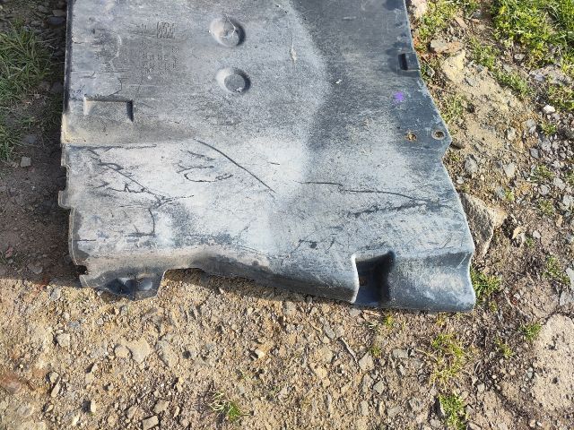 bontott MERCEDES-BENZ M-CLASS Alsó Motorburkolat