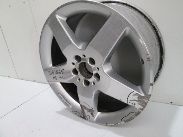 bontott MERCEDES-BENZ M-CLASS Alufelni (1 db)