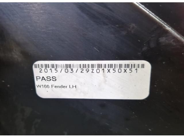 bontott MERCEDES-BENZ M-CLASS Bal Belső Hátsó Lámpa