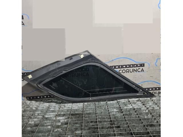 bontott MERCEDES-BENZ M-CLASS Bal C Oszlop Oldalablak Üveg