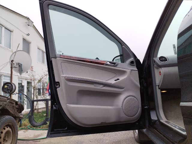 bontott MERCEDES-BENZ M-CLASS Bal első Ajtó (Üres lemez)