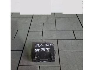 bontott MERCEDES-BENZ M-CLASS Bal első Ajtó Vezérlőegység
