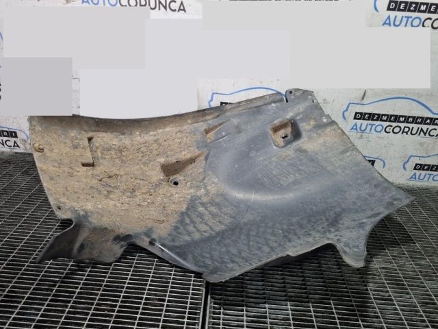 bontott MERCEDES-BENZ M-CLASS Bal első Dobbetét (Kerékjárati, Műanyag)