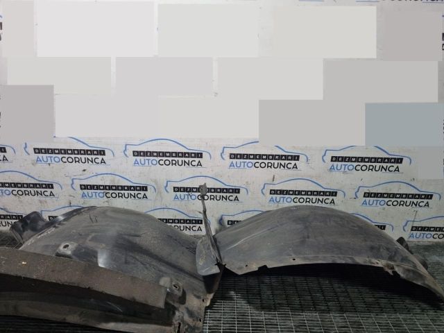 bontott MERCEDES-BENZ M-CLASS Bal első Dobbetét (Kerékjárati, Műanyag)