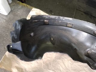 bontott MERCEDES-BENZ M-CLASS Bal első Dobbetét (Kerékjárati, Műanyag)