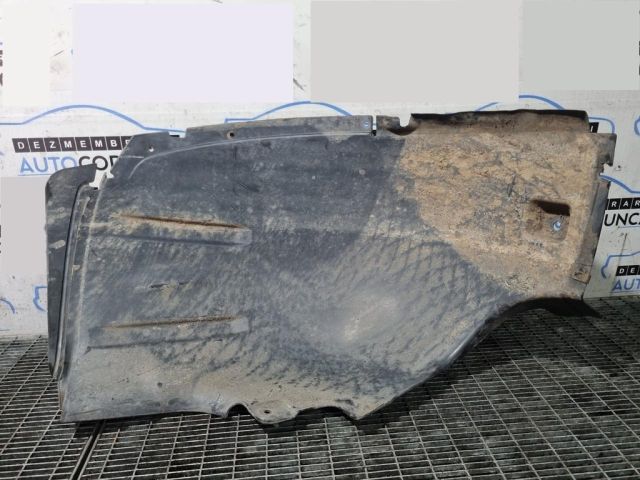 bontott MERCEDES-BENZ M-CLASS Bal első Dobbetét (Kerékjárati, Műanyag)