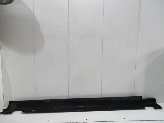 bontott MERCEDES-BENZ M-CLASS Bal első Küszöb Díszléc