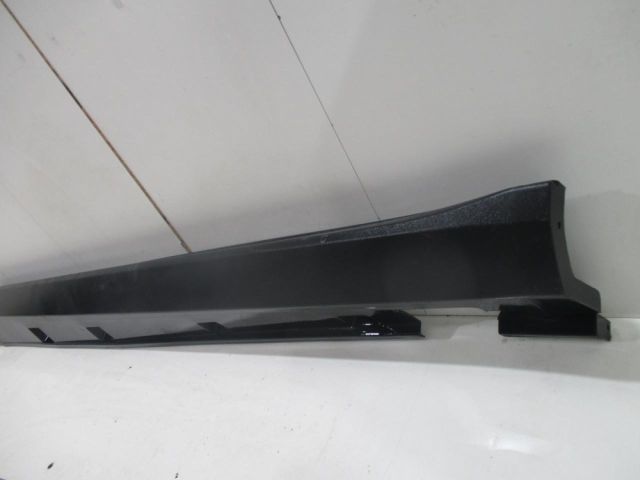 bontott MERCEDES-BENZ M-CLASS Bal első Küszöb Díszléc