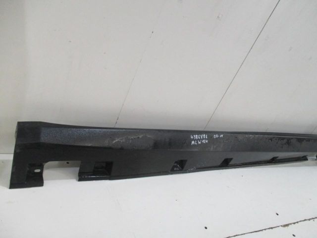 bontott MERCEDES-BENZ M-CLASS Bal első Küszöb Díszléc